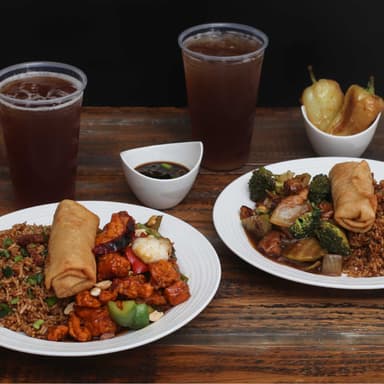Promo 2 Paquetes 1 y Rollo Oriental de Pollo