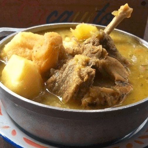 Sancocho Mixto Pollo y Cerdo