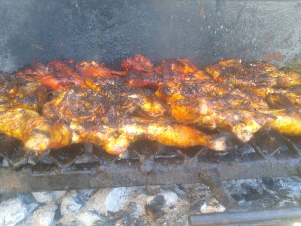 Pollos y Carnes Asadas Rouse