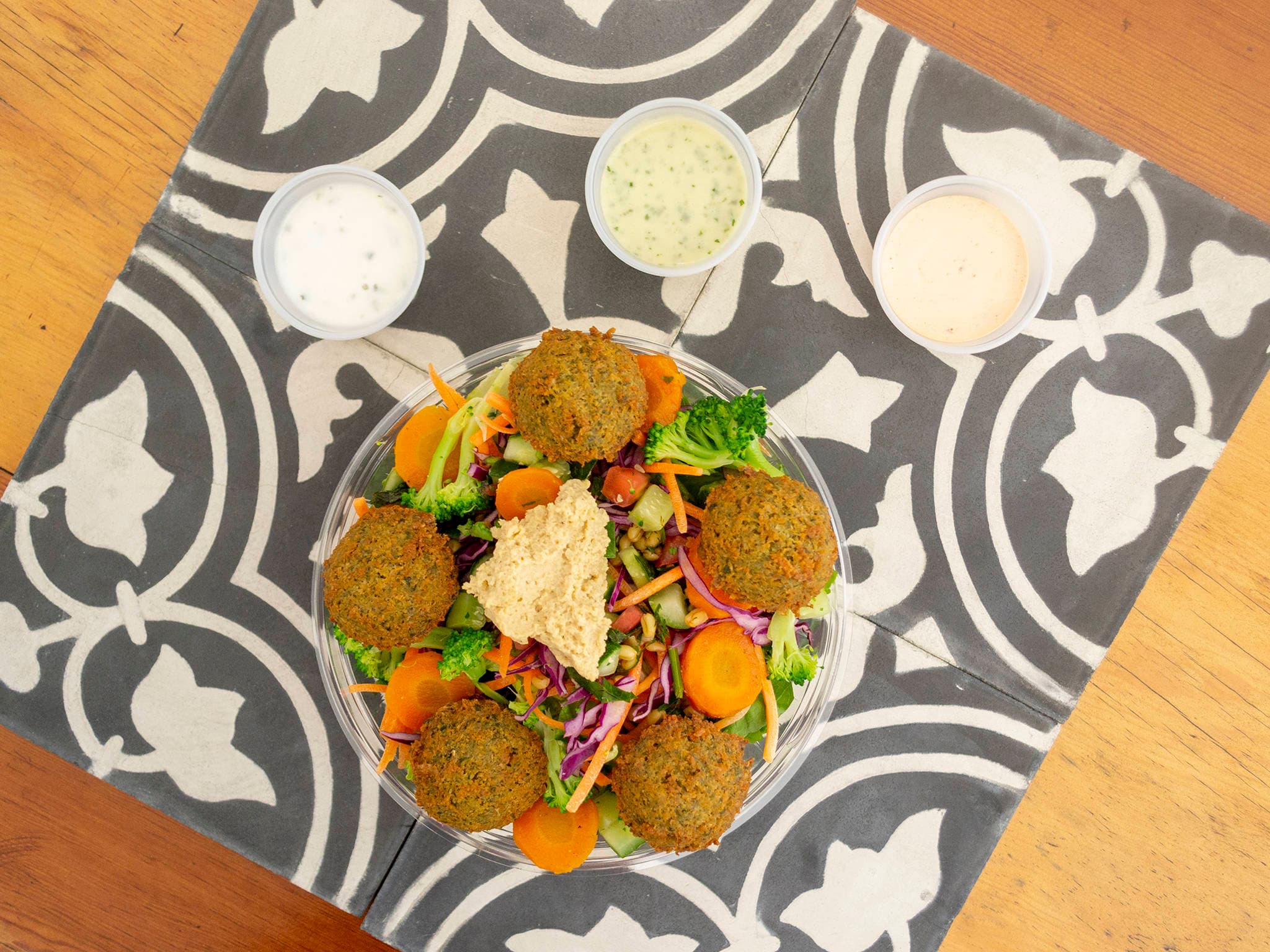 Ensalafel +Falafel + Agua del Día