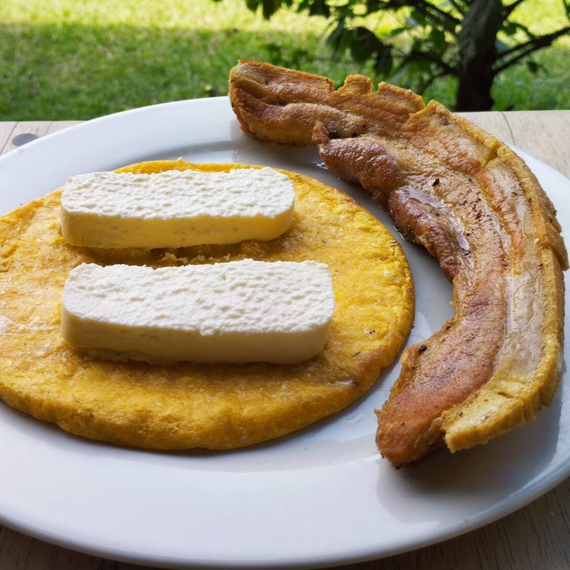 Arepa con Chicharrón 180 g