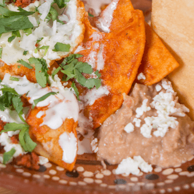 Chilaquiles Tradicionales Rojos