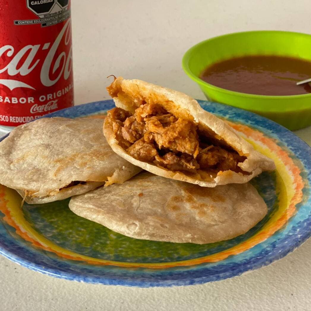 Gordita de Chicharrón