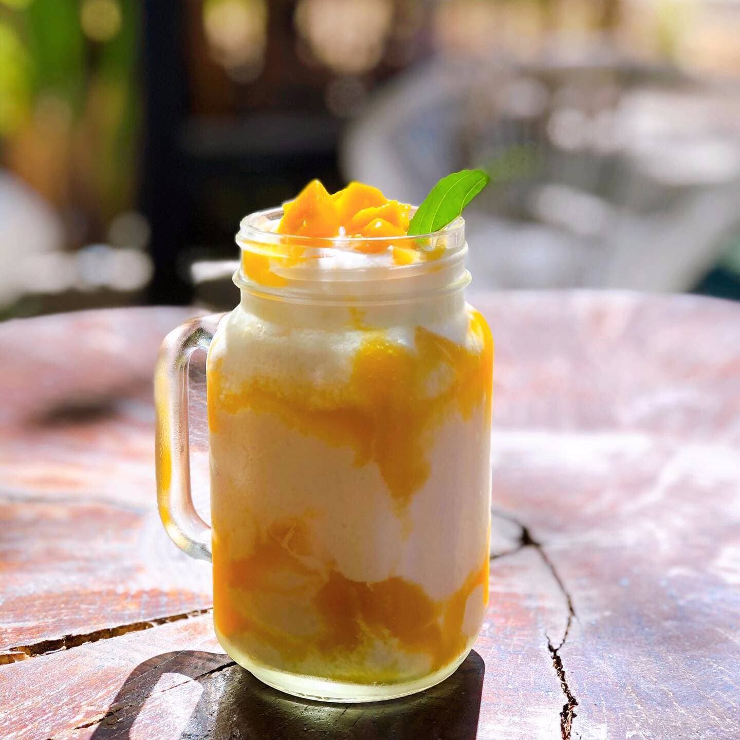 Yogurt Griego con Mango