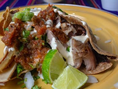 Sesadilla de carne con queso