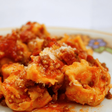 TORTELLONI DE CARNE C/TRUFA EN SALSA DE HONGOS