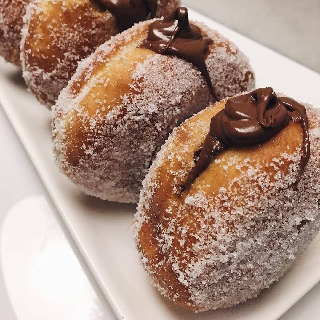 1 Dona Rellena de NUTELLA (rellena de Nutella)