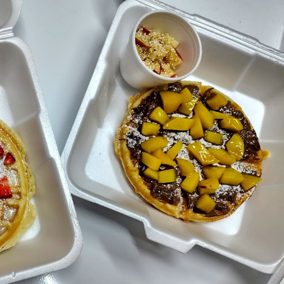 WAFFLE + 2 TOPPINGS