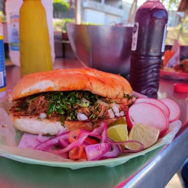Torta de Birria