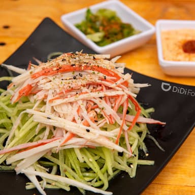 Ensalada Sunomono de Surimi