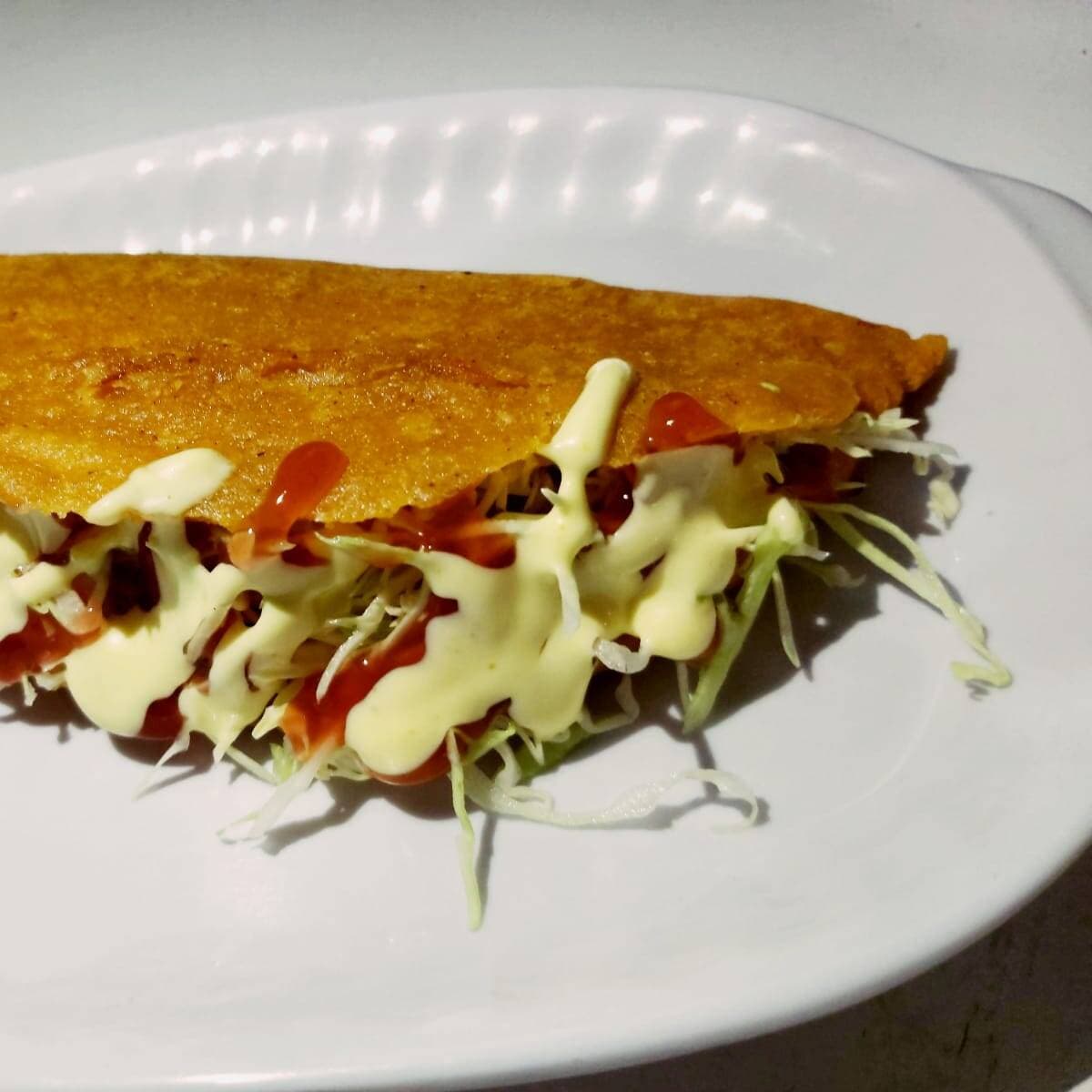 Empanada de Queso + Big Cola 250