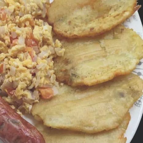 2x1 Patacón con Huevo en Perico + Gaseosa