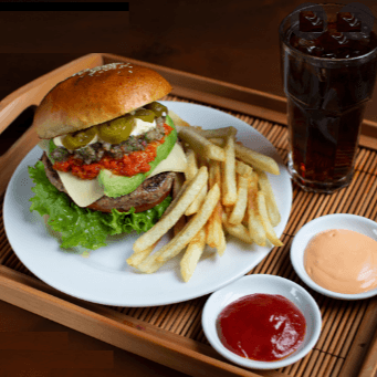 Hamburguesa Rebelde En Combo Personal