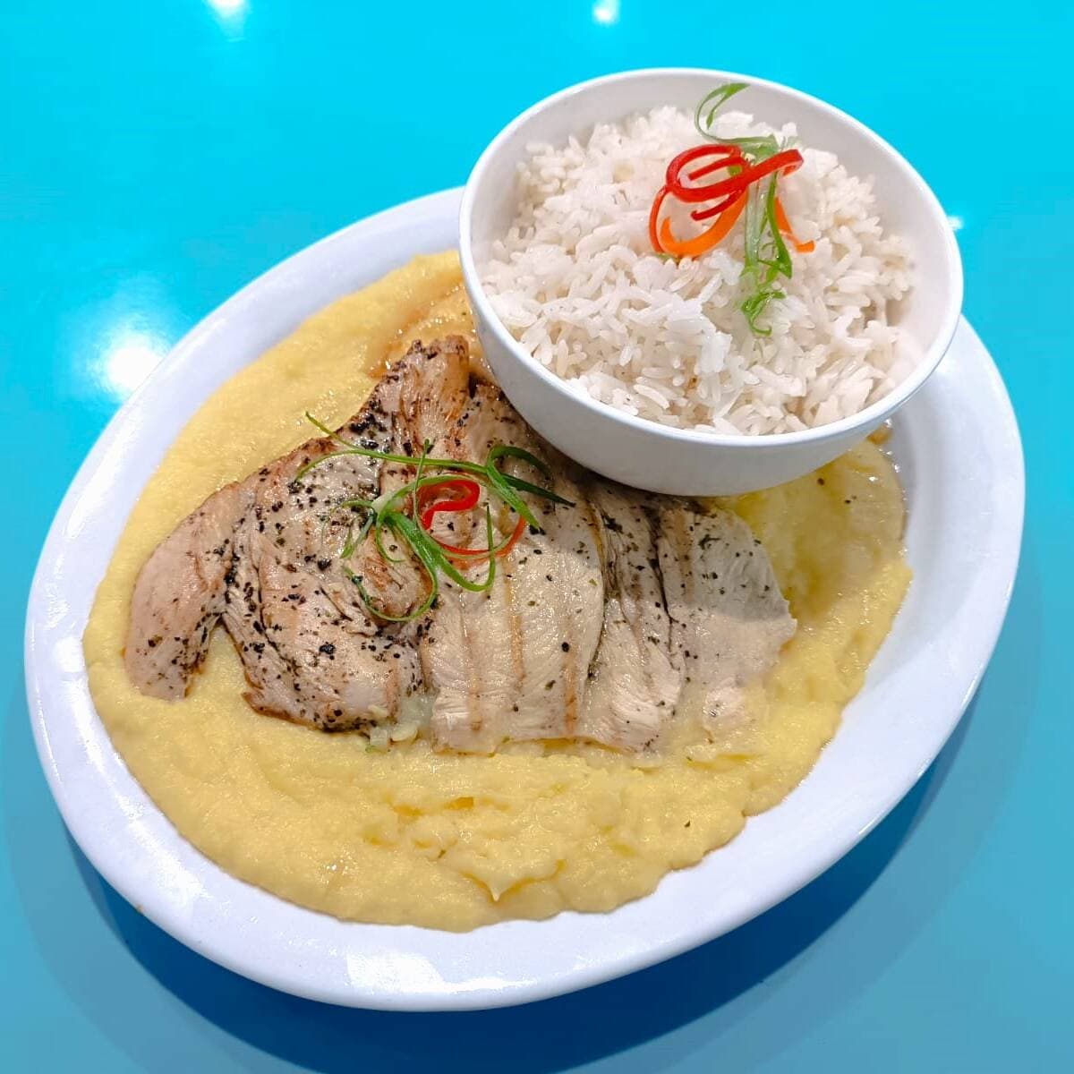 Pure de Papa con Filete de Pollo