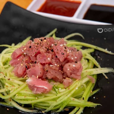 Ensalada Sunomono de Atún