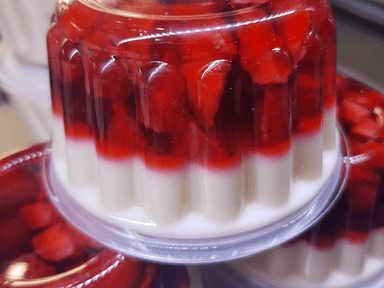 Gelatina Frutos Rojos con Leche