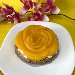 Pastel MOSTACHON Durazno