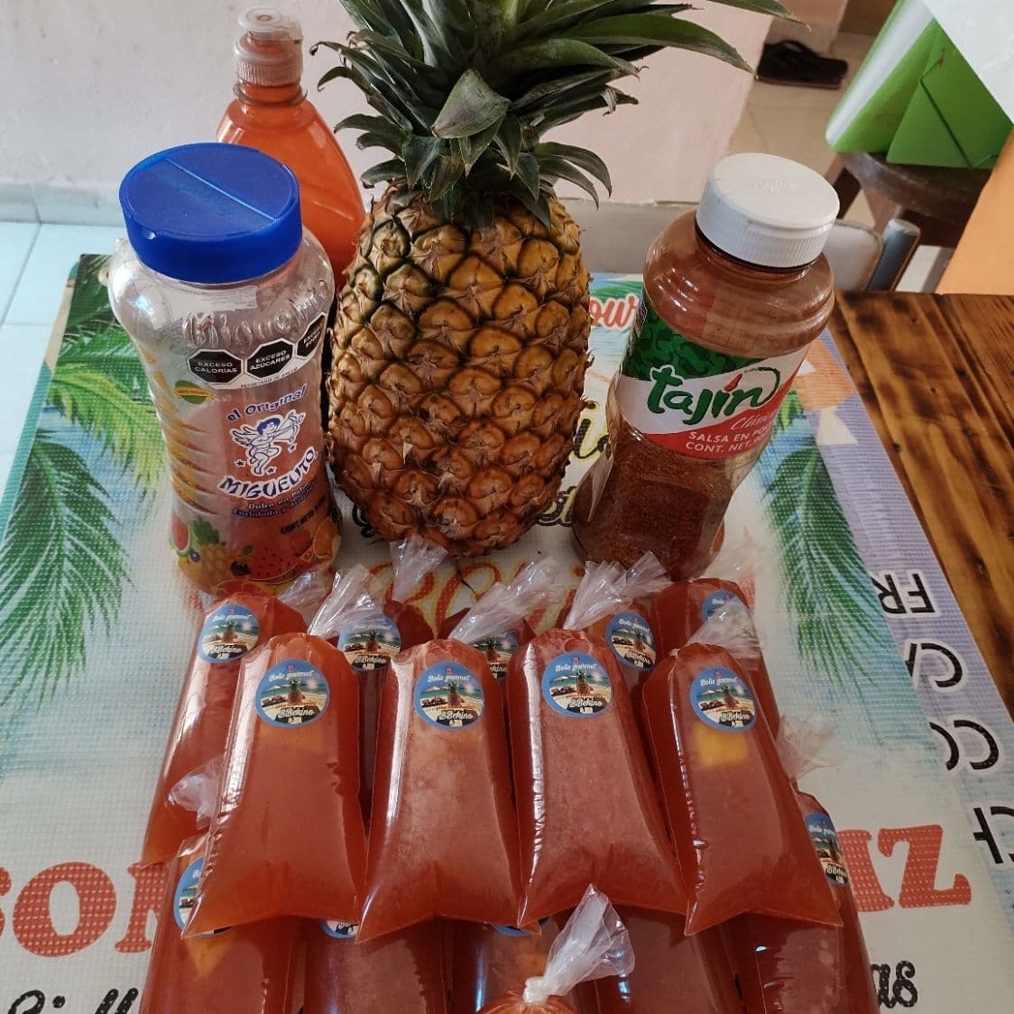 Bolis de Piña Chamoy