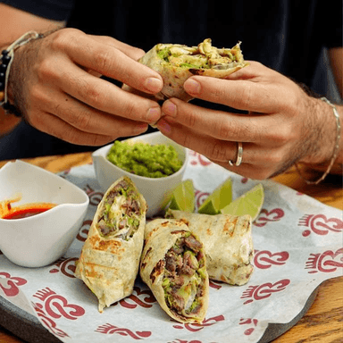 Burritos de Pollo y Arrachera (2 Pzas)