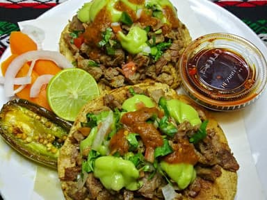 Tostada de Carne Asada