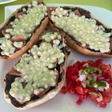 Molletes de jamón