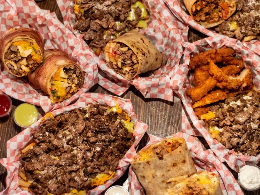 Piñas Burritos And Fries (Porta Alegre)
