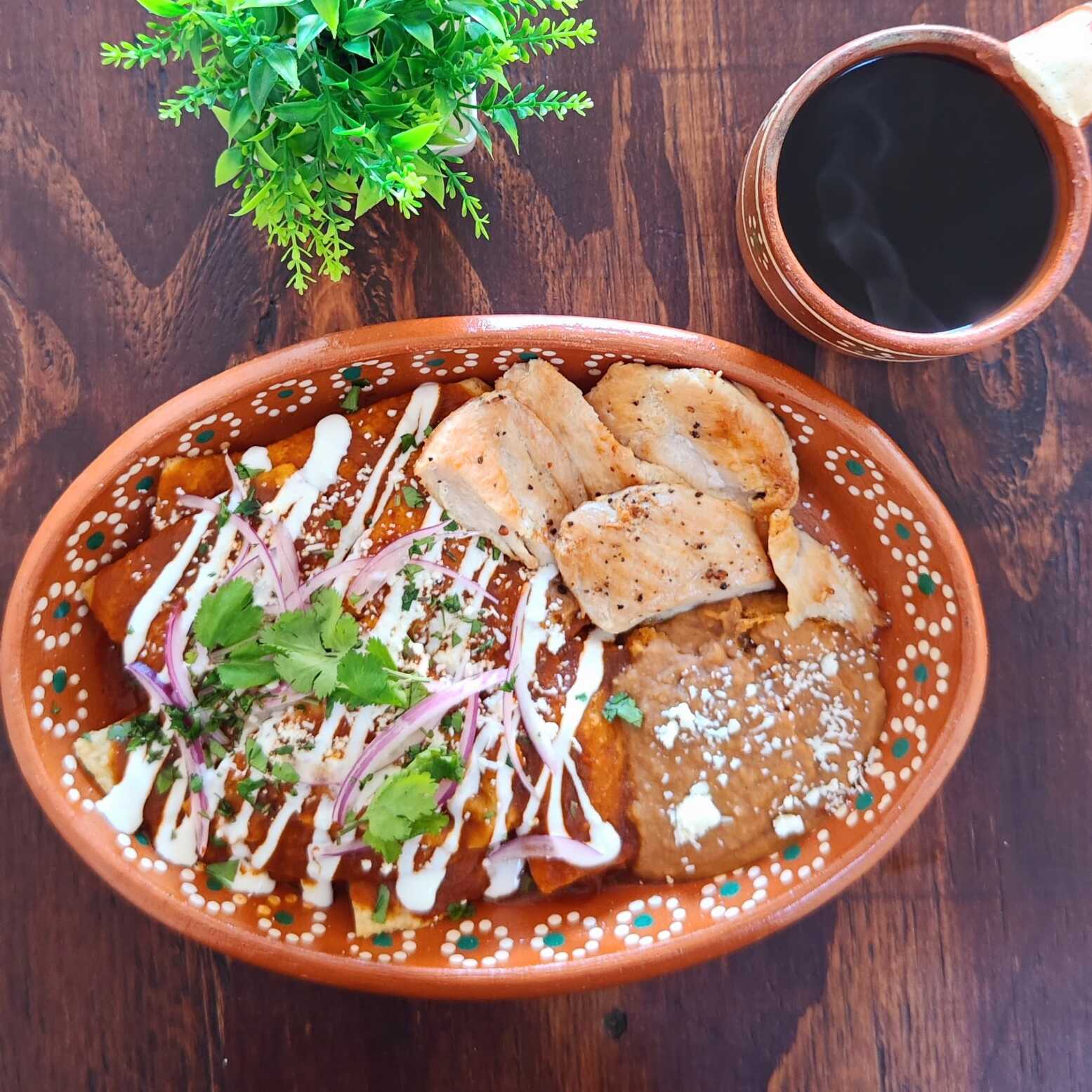 Chilaquiles Rellenos con Queso Adobera