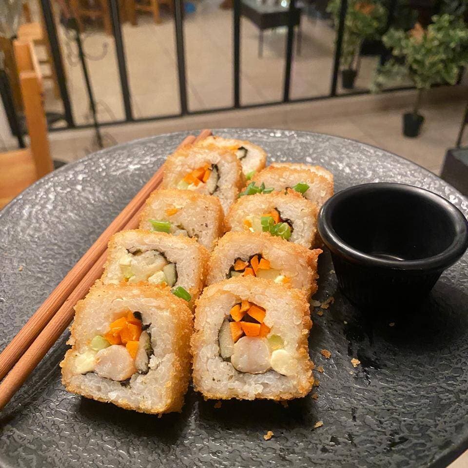 Sushi de Camaron Empanizado