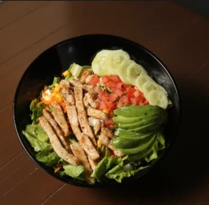 Ensalada ARMADA con Pechuga a la plancha