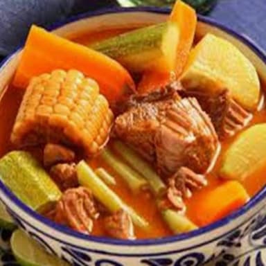 Caldo de res