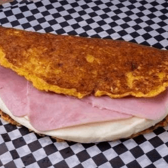 Cachapa con Jamón y Queso