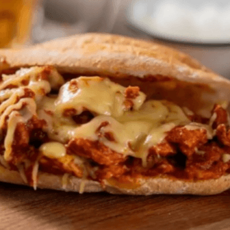Torta de Bistec Pastor y Queso