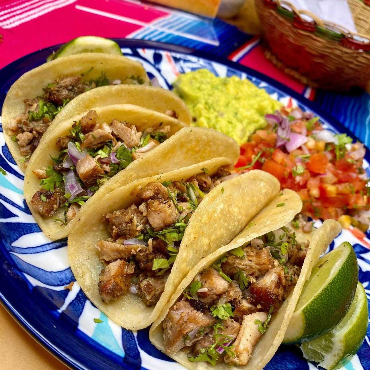 Tacos de carnitas x4