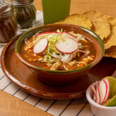 Pozole con pollo