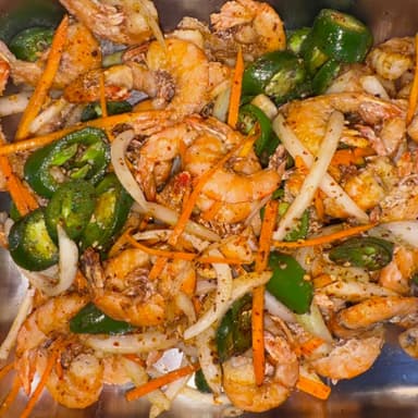 Arroz con Camarón más 1 Guiso