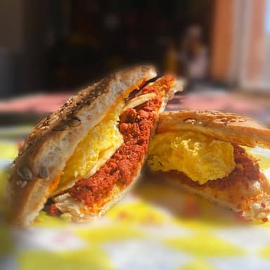 Panini de Huevo con Chorizo