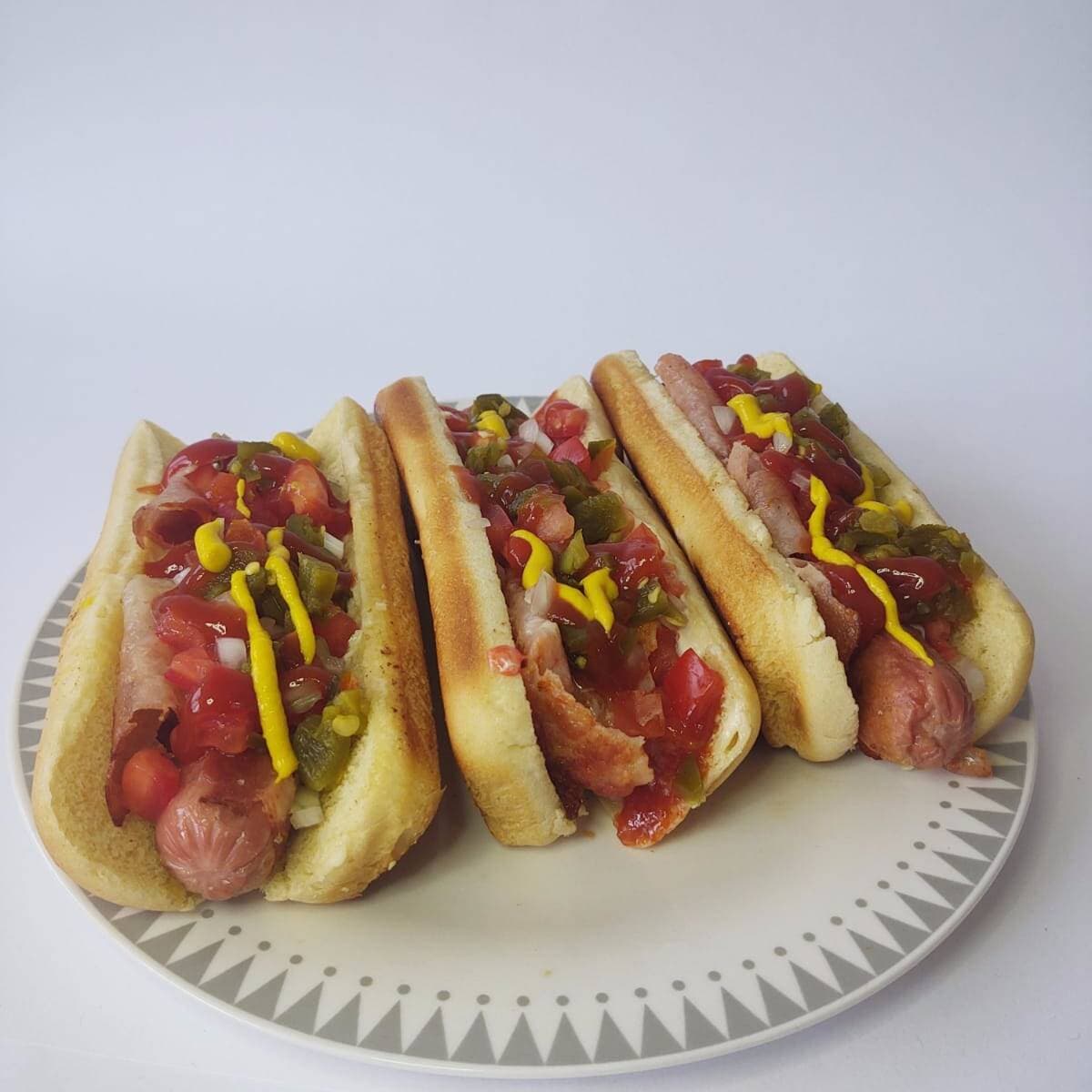 Orden de Hot Dog con Tocino