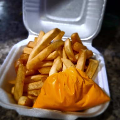 Papanachos.