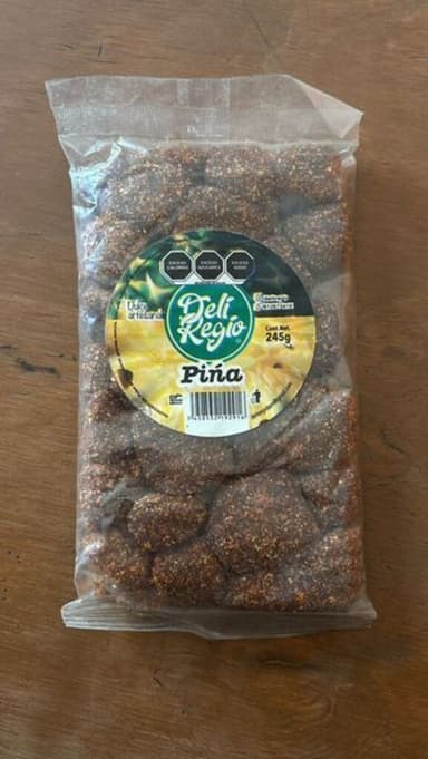 Dulce de piña cubierto con chilito