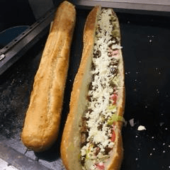 Baguettona de Res Con Cebolla