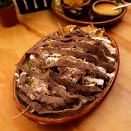 Chilaquiles Verdes con Cecina