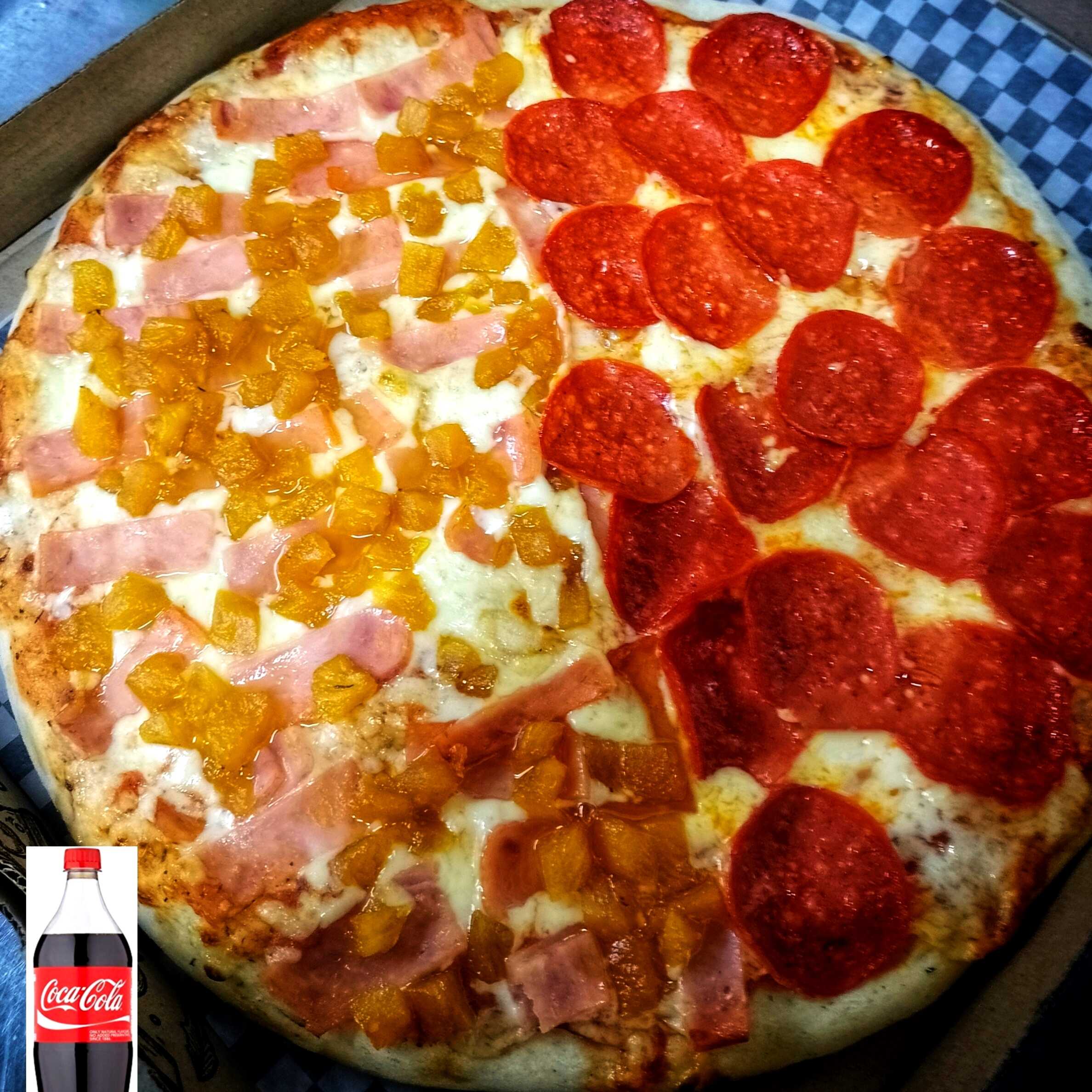 Pizza Familiar Mitad Hawaiana y Mitad Pepperoni