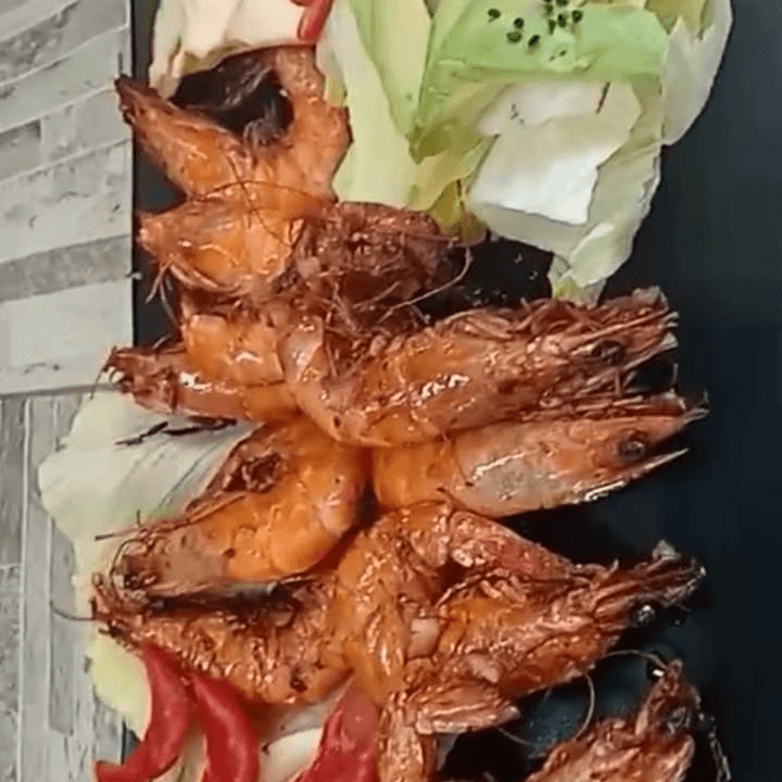 Camarones Almojo y Michelada