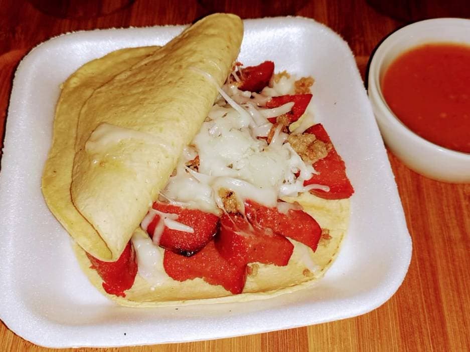 Salchicha Asada con Queso y tocino