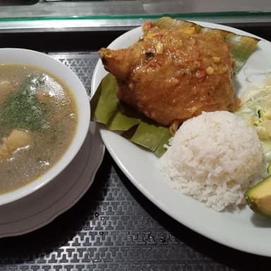 Especial de Sancocho de Gallina con Presa