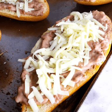 Molletes Con Milanesa