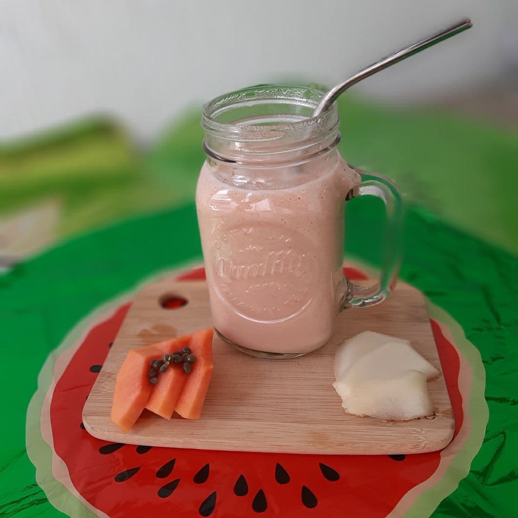 Licuado de Papaya Pera Miel