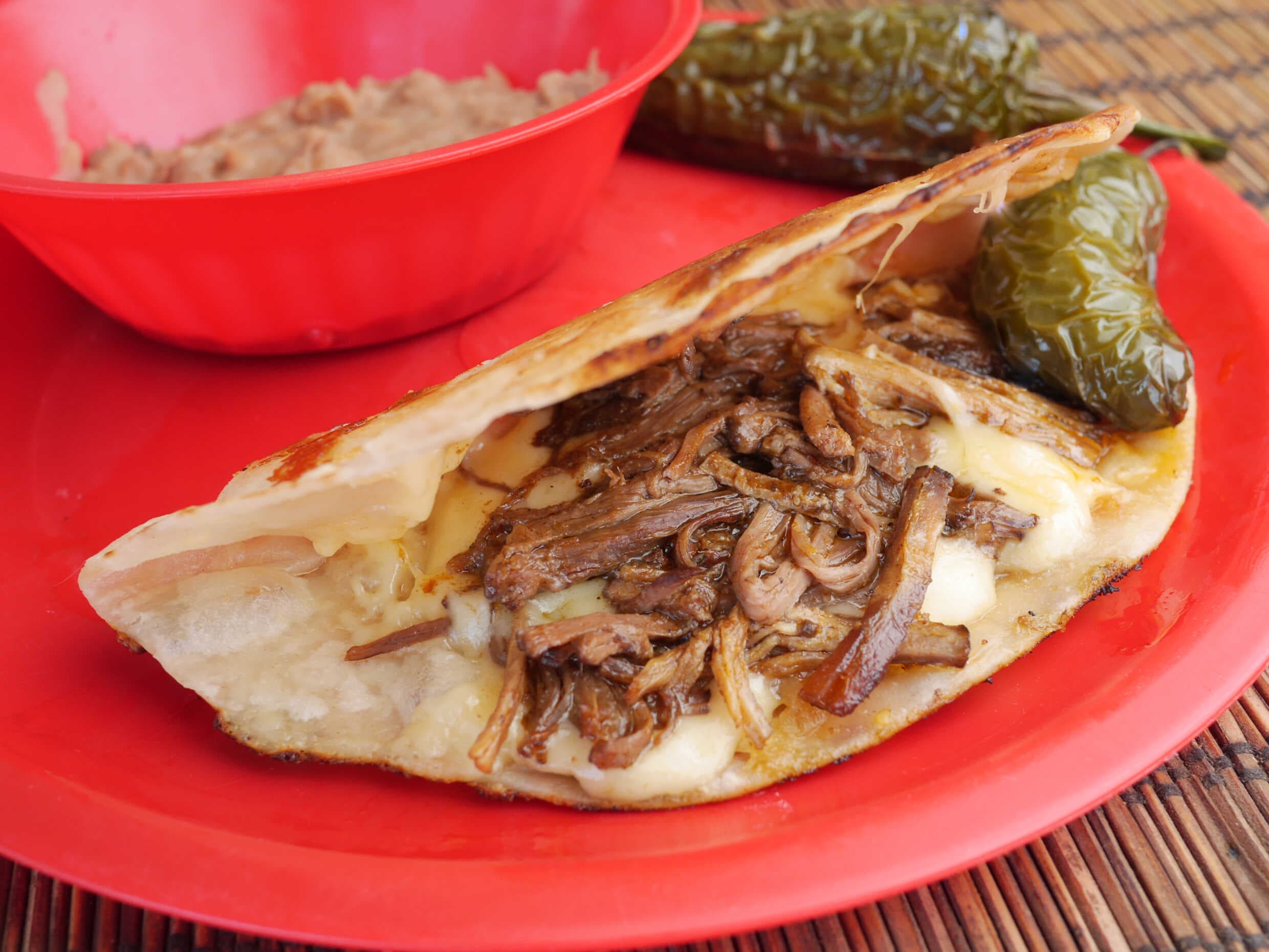 LOS PARADITOS (TACOS VARIOS Y BIRRIERIA)