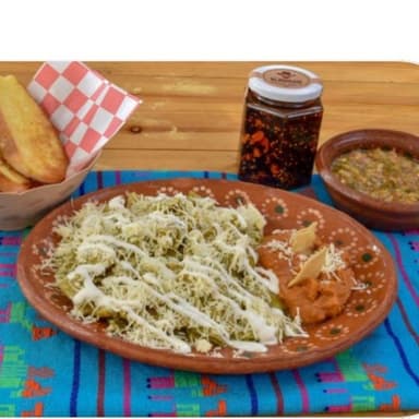 Orden chilaquiles cremosos
