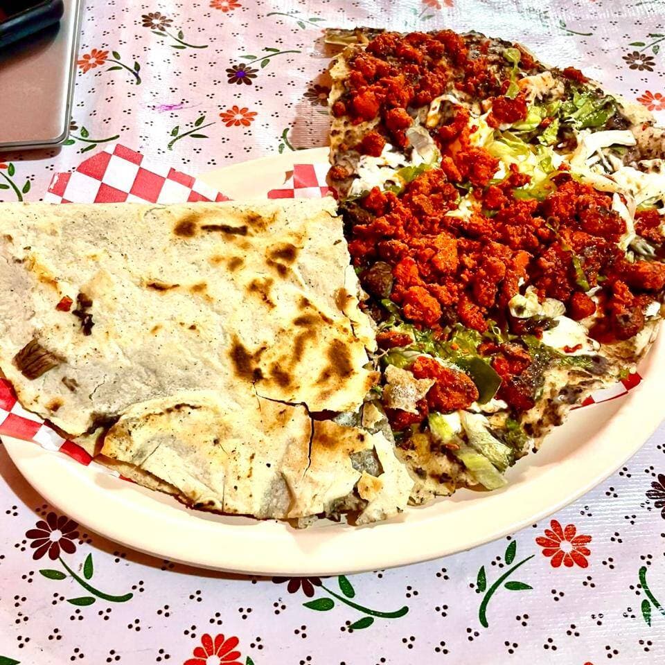 Tlayuda de Pastor